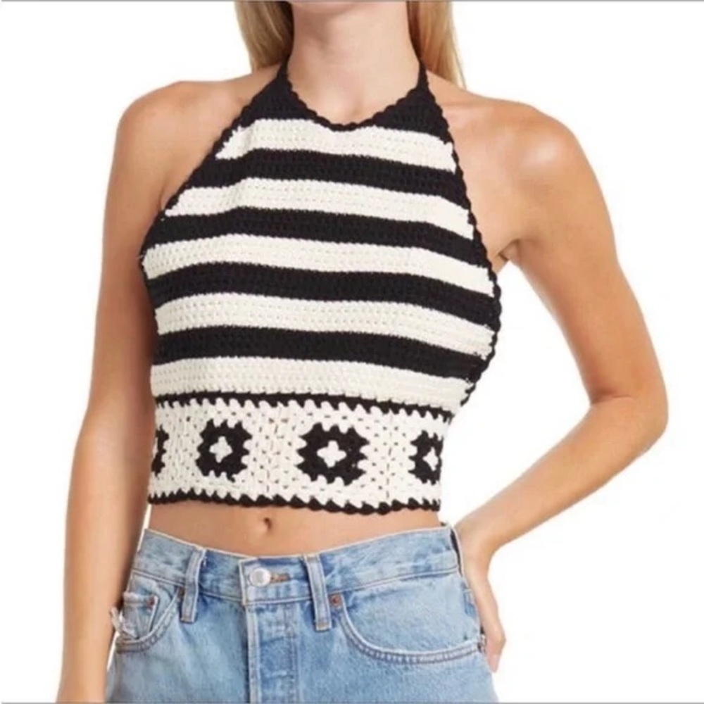 Forever 21 black & cream knit halter top M #76